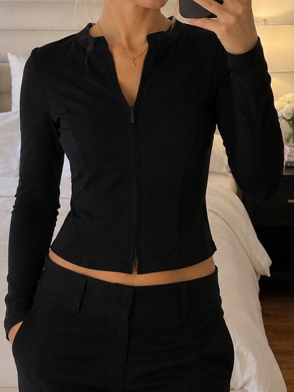IRIS Black Zip Front Fitted Blouse Top Size Small Cropped Professional Y2K